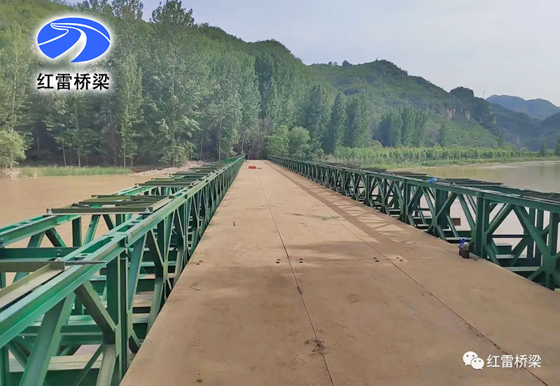 安陽(yáng)至新鄉(xiāng)高速安陽(yáng)至鶴壁段（AHTJ-2標(biāo)）鋼便橋1.jpg